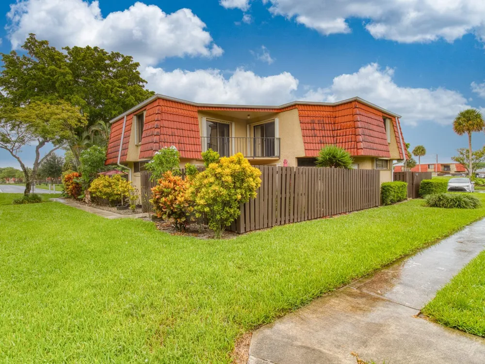 23078 Oxford Place #Apt d Boca Raton, FL 33433
