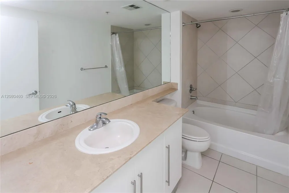 335 S Biscayne Blvd #3709 Miami, FL 33131