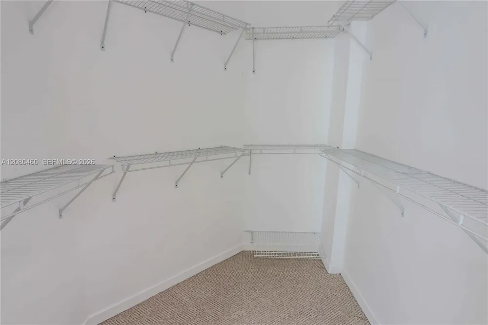 335 S Biscayne Blvd #3709 Miami, FL 33131