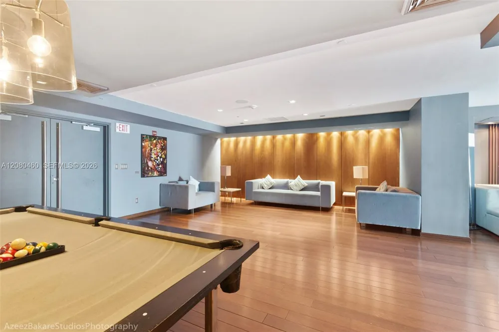 335 S Biscayne Blvd #3709 Miami, FL 33131