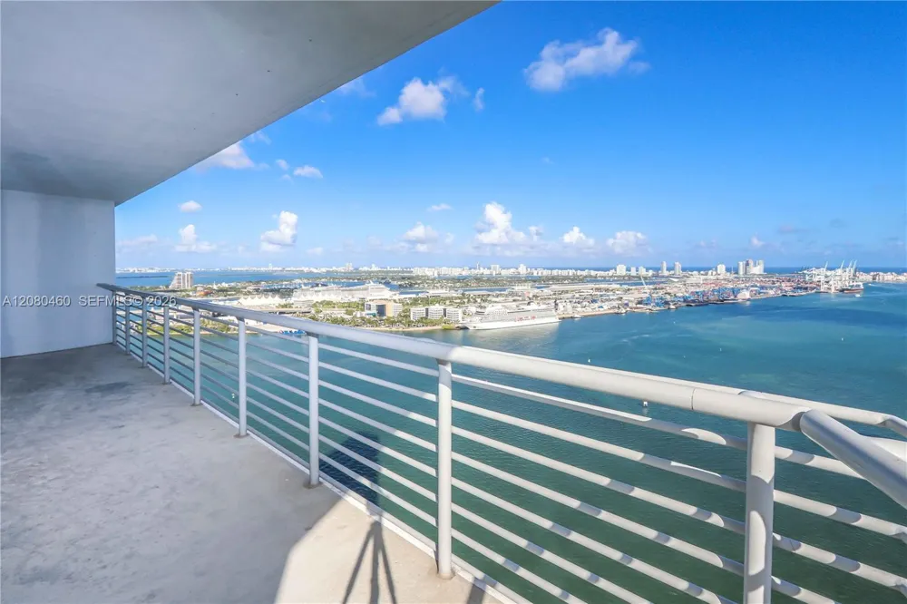 335 S Biscayne Blvd #3709 Miami, FL 33131
