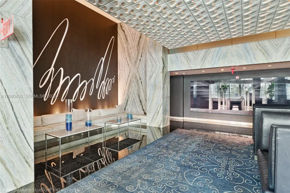335 S Biscayne Blvd #3709 Miami, FL 33131