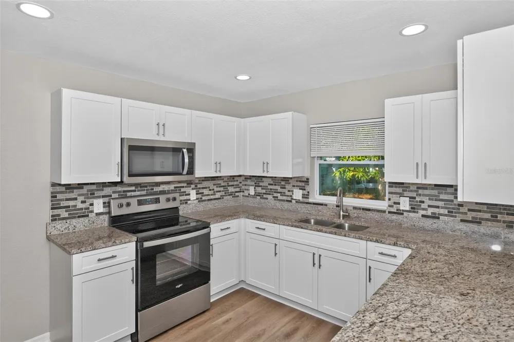 5131 ARAGON WAY S St Petersburg, FL 33705