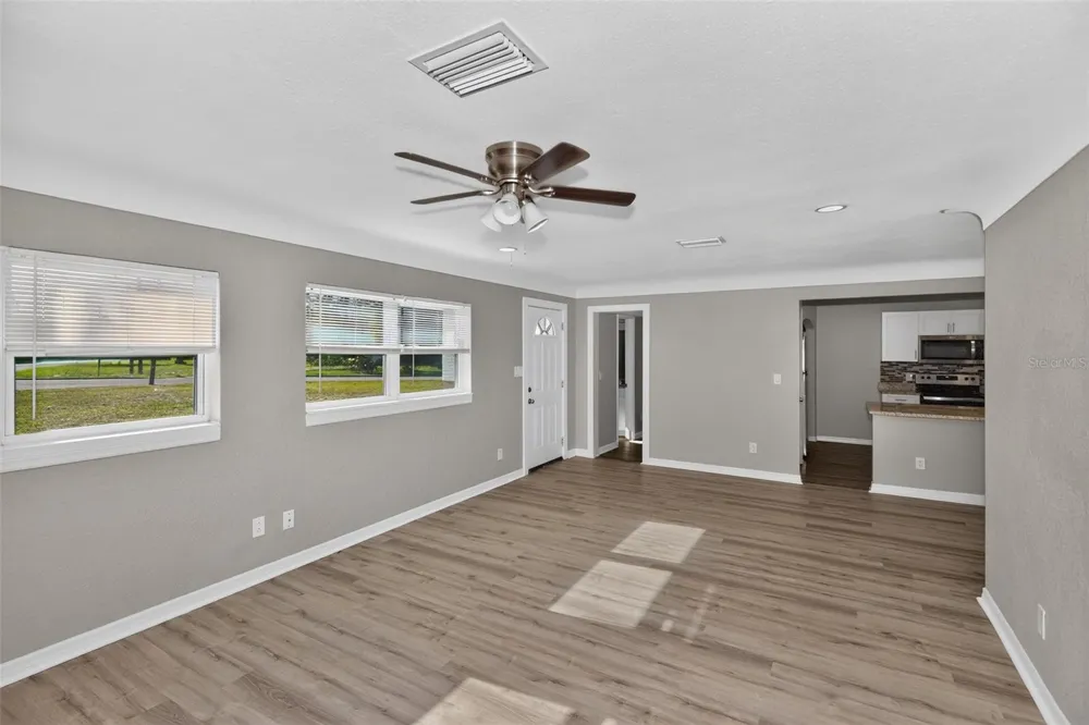 5131 ARAGON WAY S St Petersburg, FL 33705