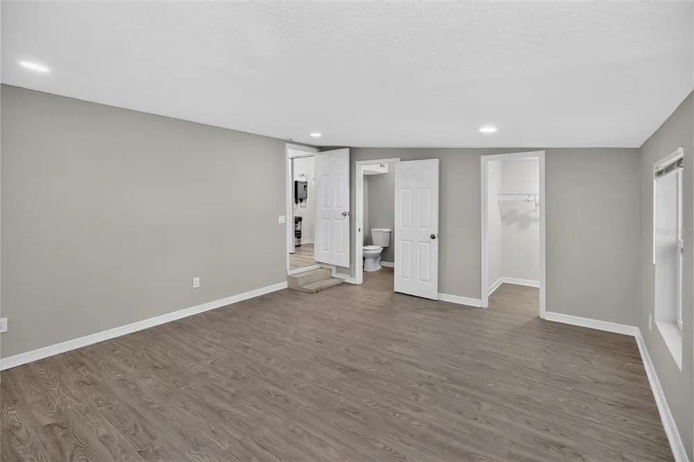 5131 ARAGON WAY S St Petersburg, FL 33705