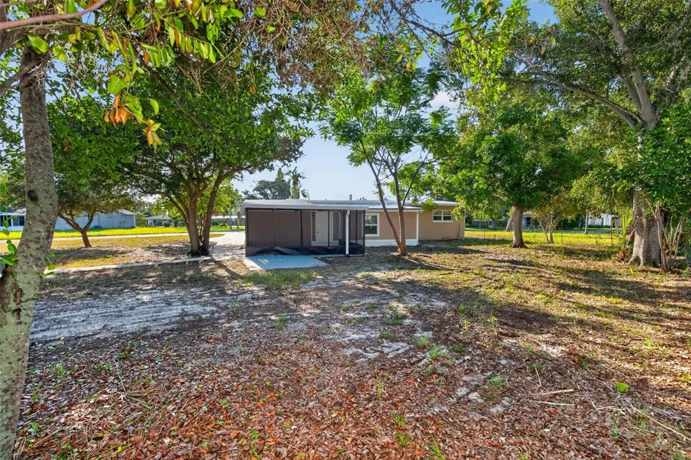 5131 ARAGON WAY S St Petersburg, FL 33705