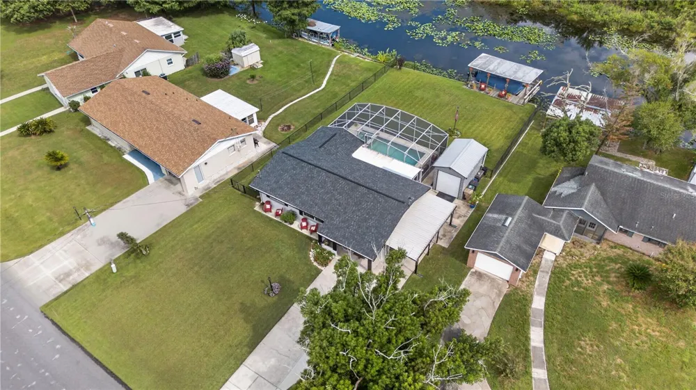 28050 LOIS DRIVE Tavares, FL 32778