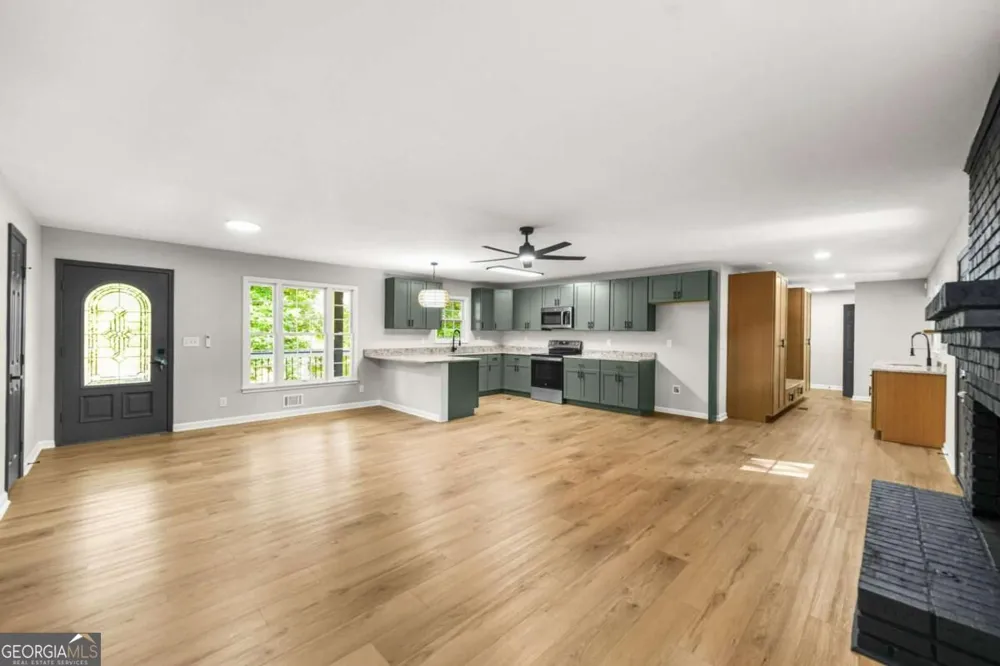 50 Dillard DR NE Kennesaw, GA 30144