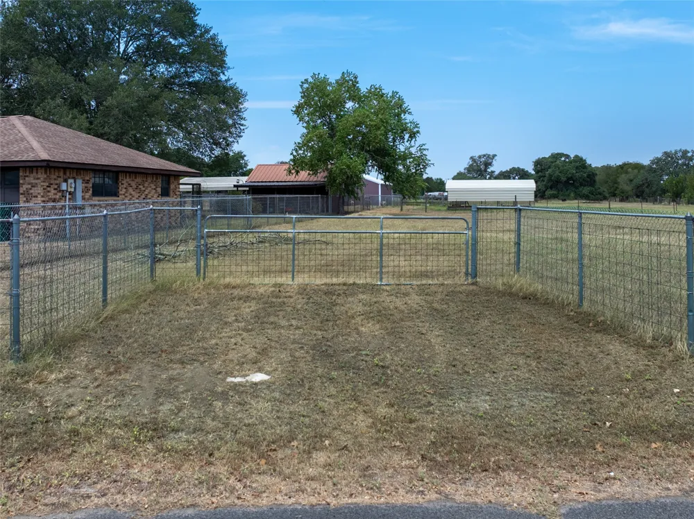 Roitsch Lane La Grange, TX 78945