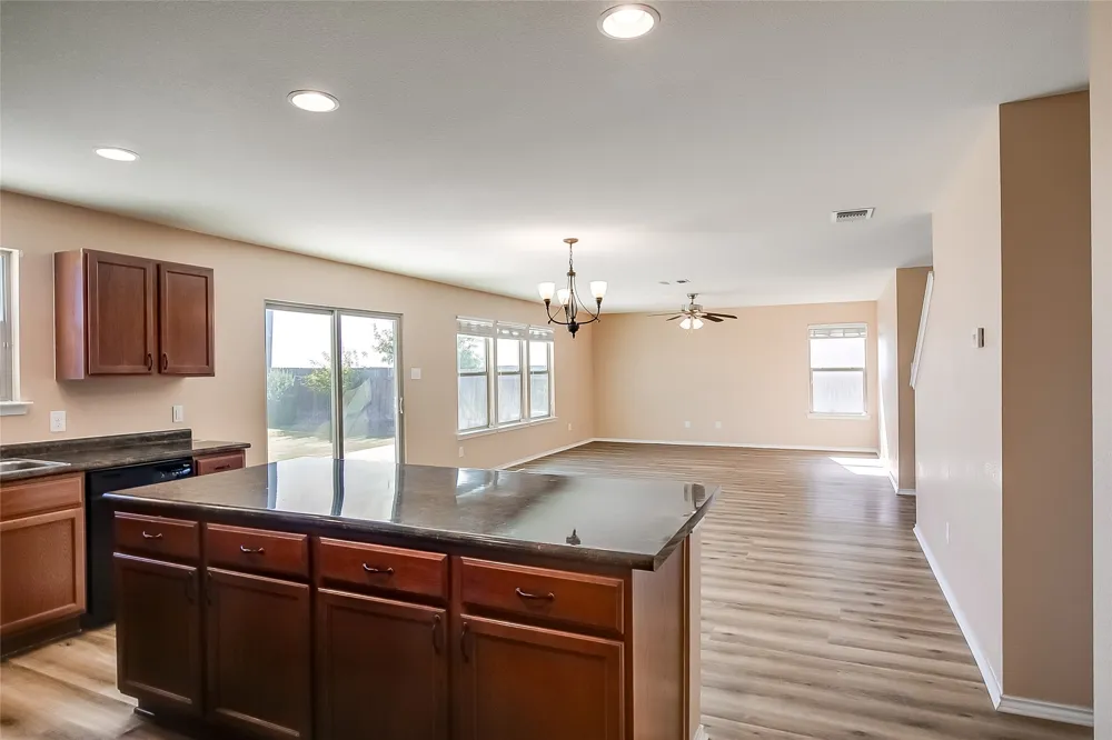 518 Carrington Street Hutto, TX 78634