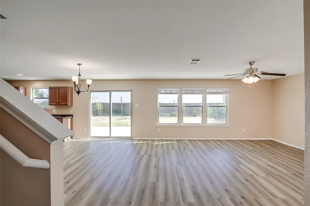518 Carrington Street Hutto, TX 78634