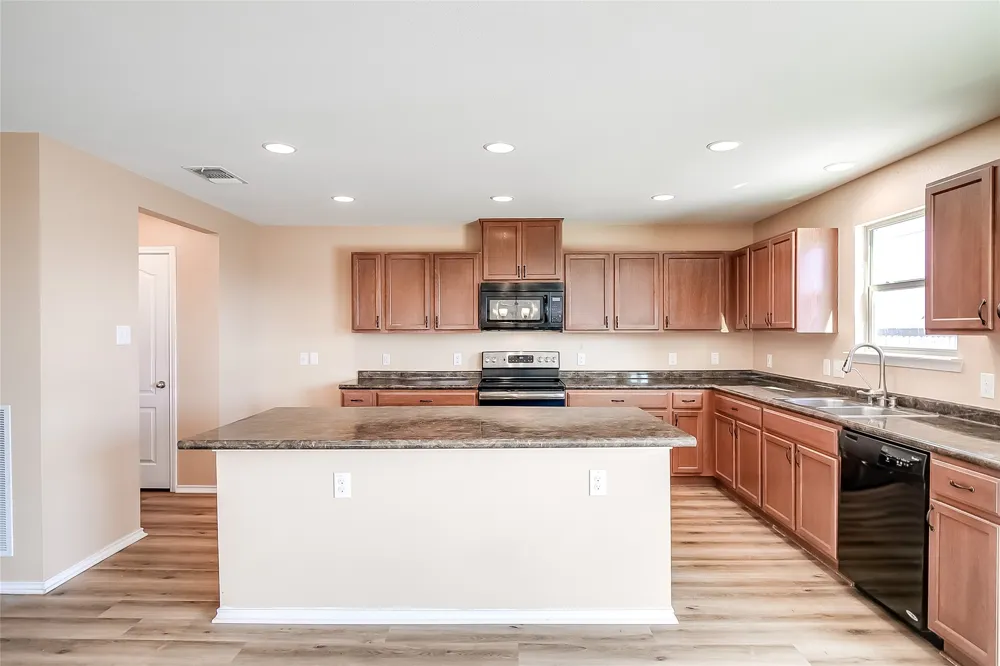 518 Carrington Street Hutto, TX 78634