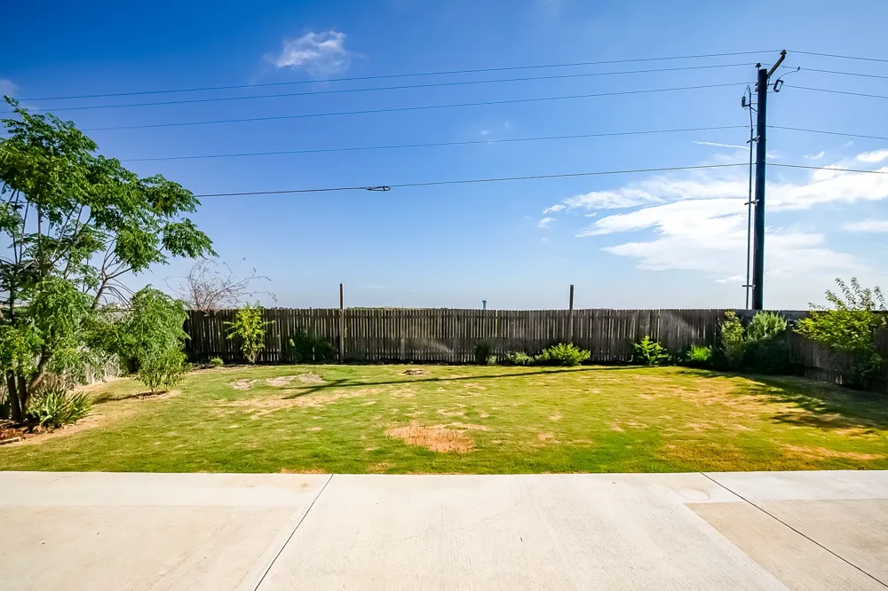 518 Carrington Street Hutto, TX 78634