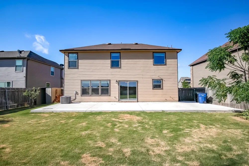 518 Carrington Street Hutto, TX 78634