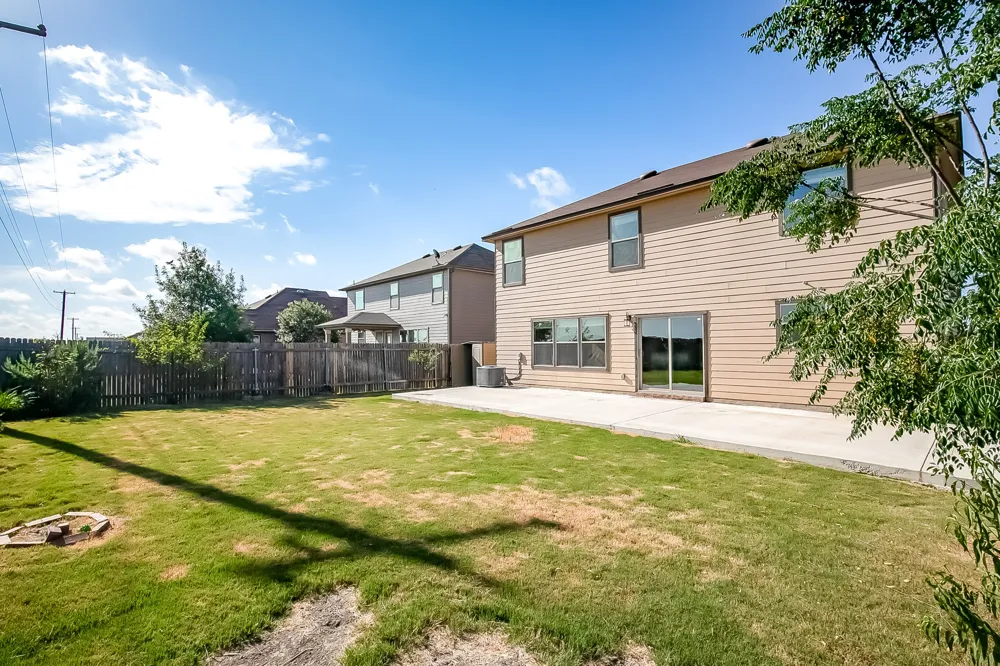 518 Carrington Street Hutto, TX 78634