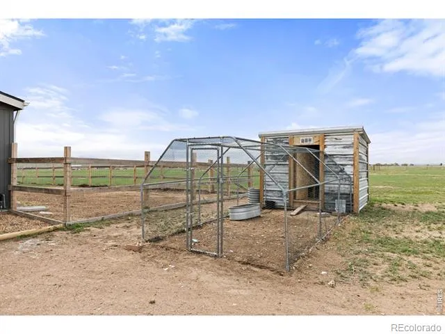 10395 County Road 112 Carr, CO 80612