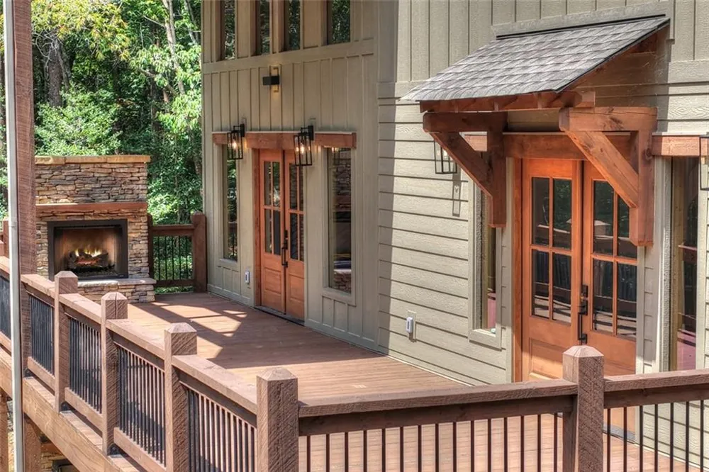 200 W Goldmine Road Ellijay, GA 30536