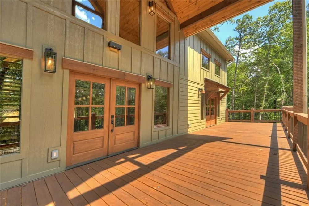 200 W Goldmine Road Ellijay, GA 30536