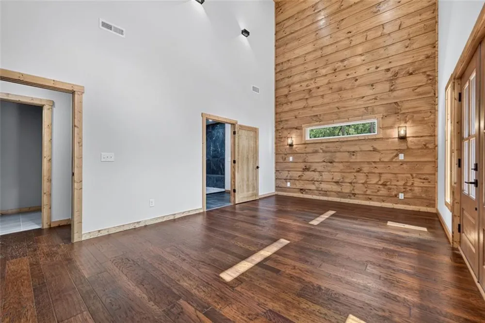 200 W Goldmine Road Ellijay, GA 30536