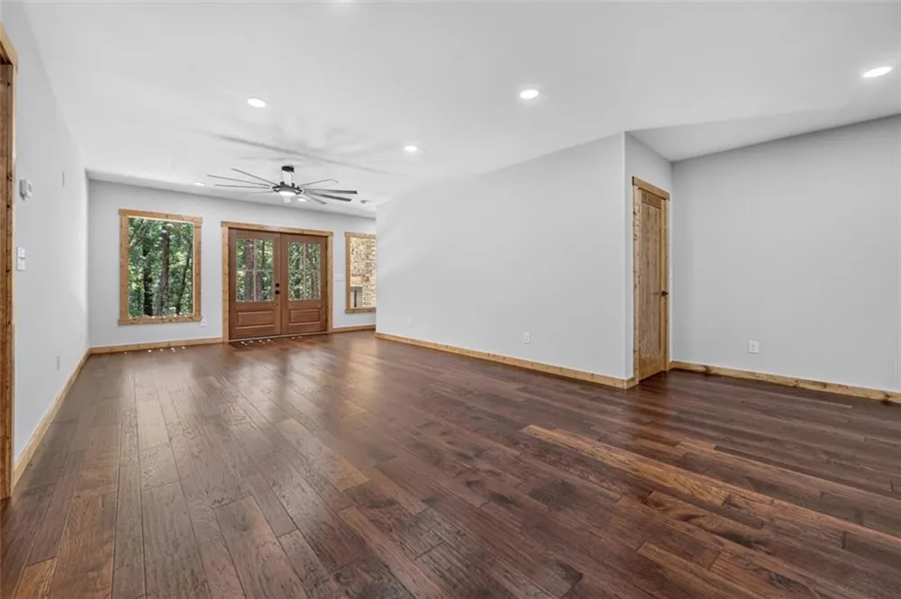 200 W Goldmine Road Ellijay, GA 30536