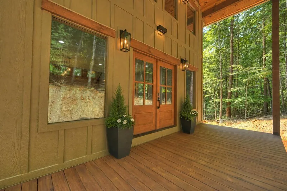 200 W Goldmine Road Ellijay, GA 30536