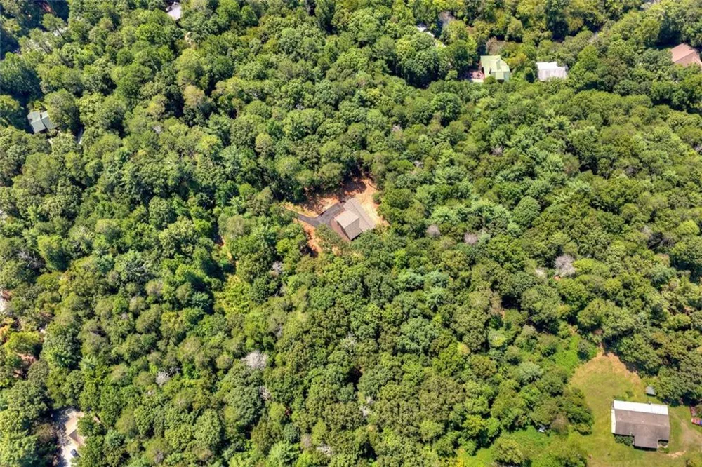 200 W Goldmine Road Ellijay, GA 30536