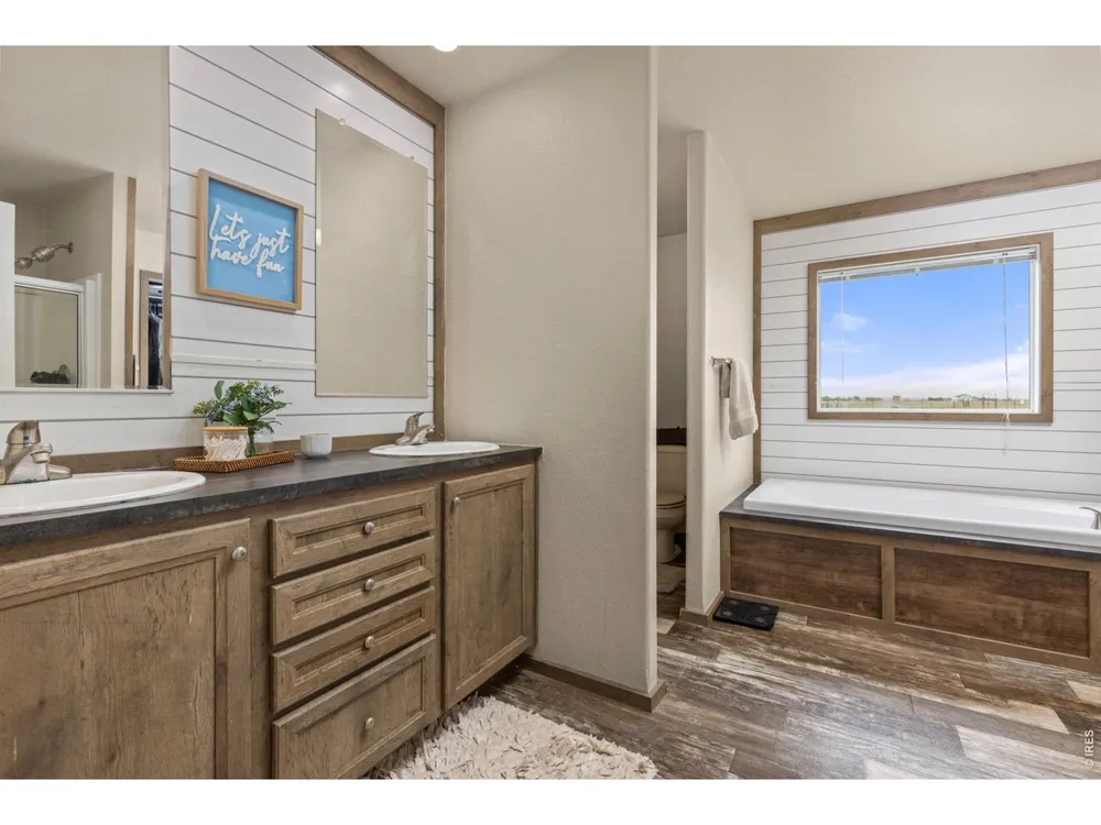 10395 County Road 112 Carr, CO 80612