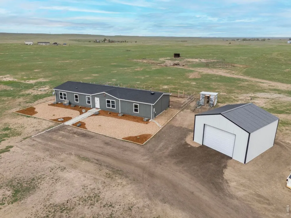 10395 County Road 112 Carr, CO 80612