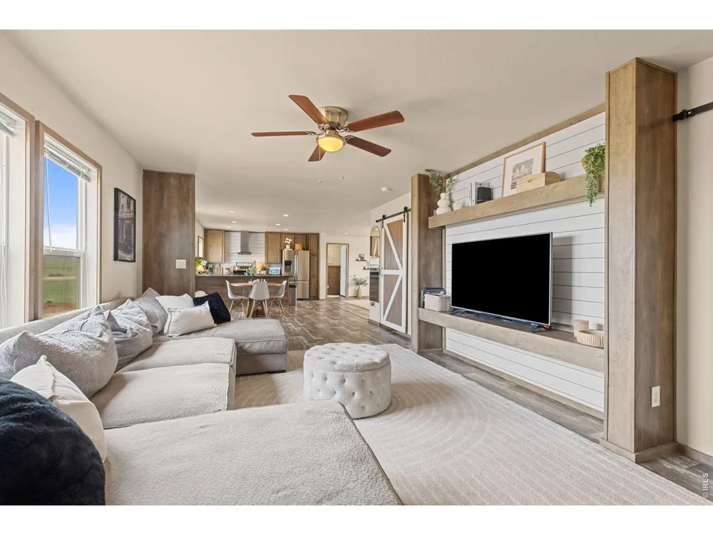 10395 County Road 112 Carr, CO 80612