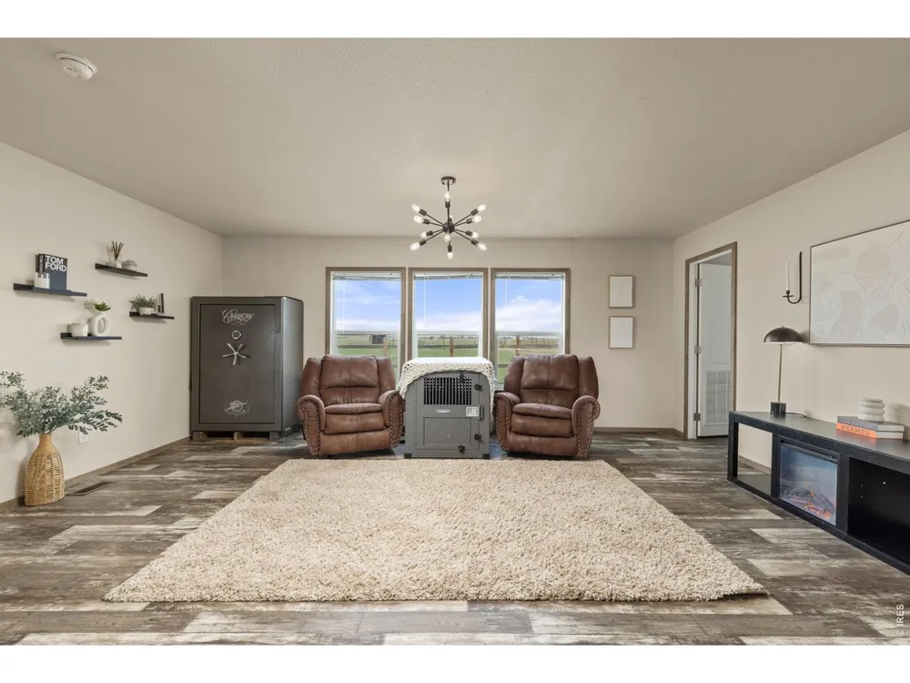 10395 County Road 112 Carr, CO 80612