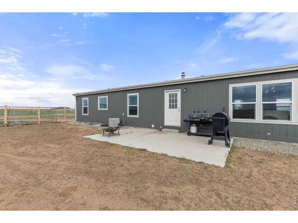 10395 County Road 112 Carr, CO 80612