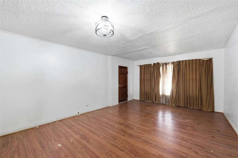 915 DAWSON STREET Waco, TX 76704