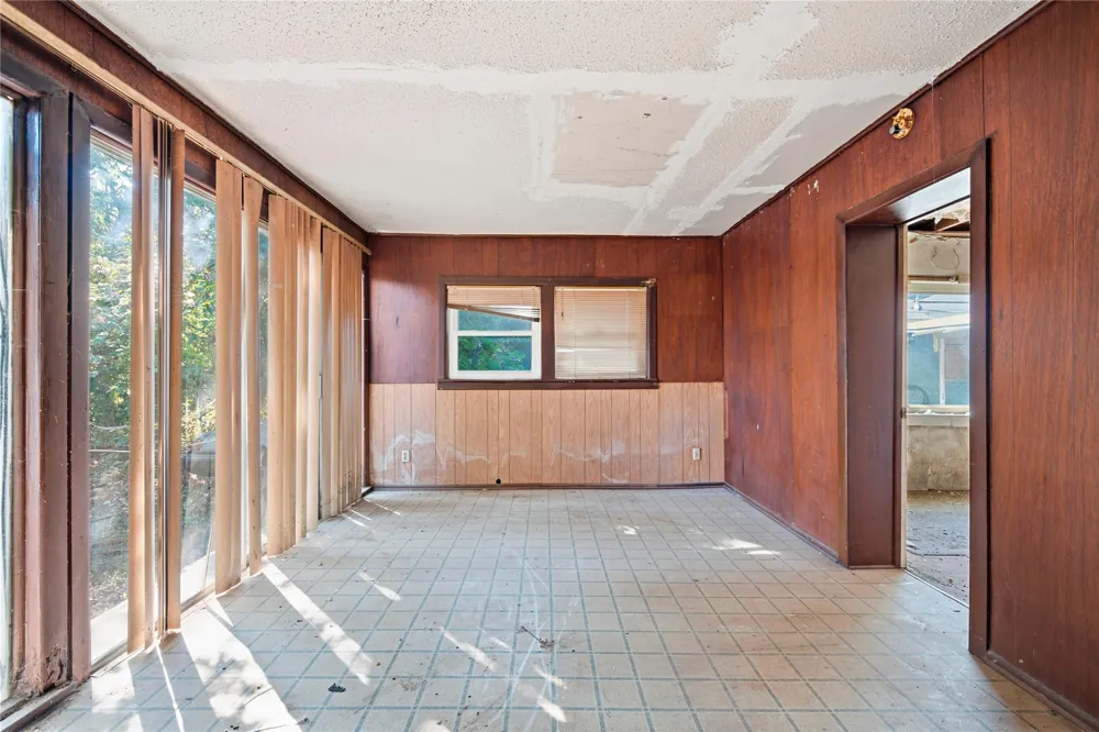 915 DAWSON STREET Waco, TX 76704