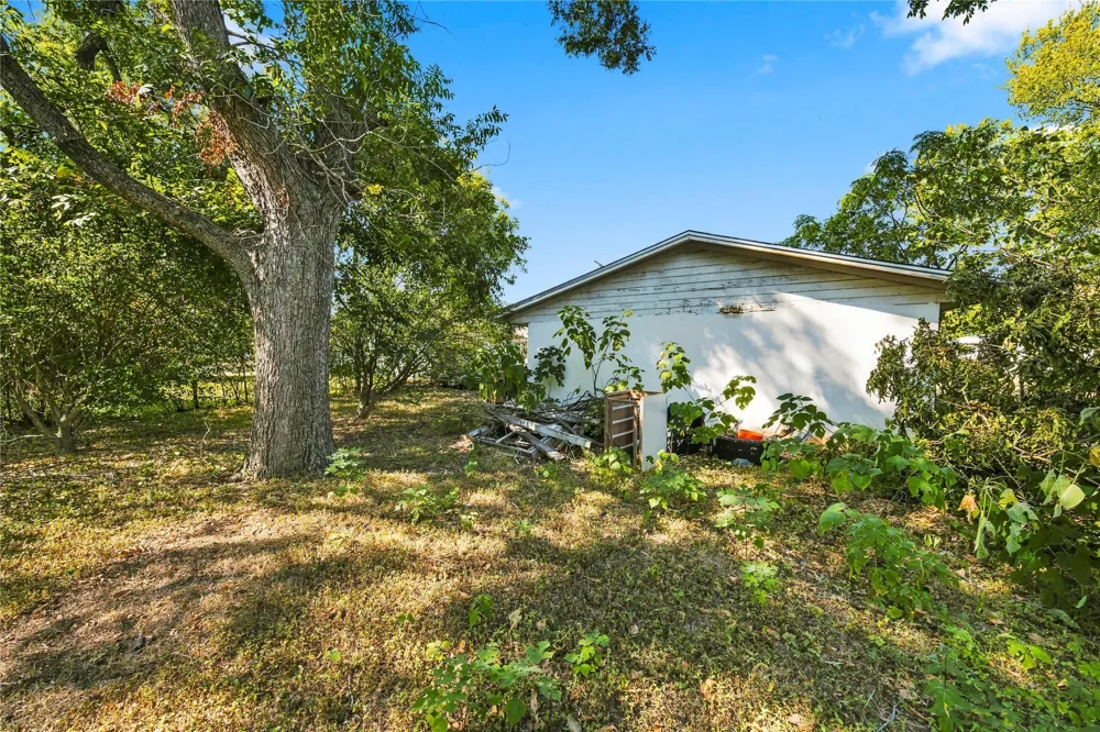 915 DAWSON STREET Waco, TX 76704