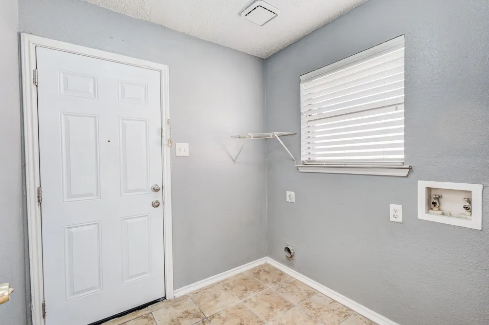 1018 Dandelion Drive Mesquite, TX 75149