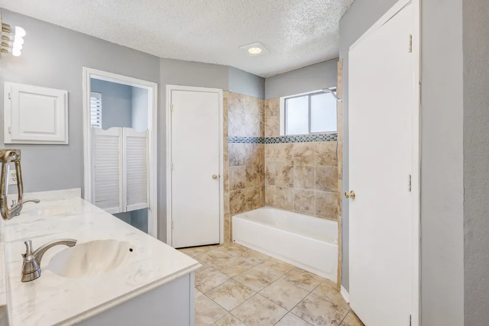 1018 Dandelion Drive Mesquite, TX 75149