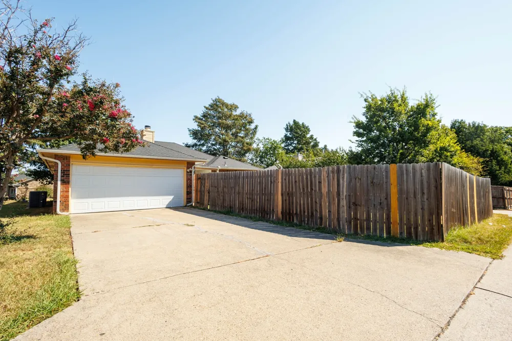 1018 Dandelion Drive Mesquite, TX 75149