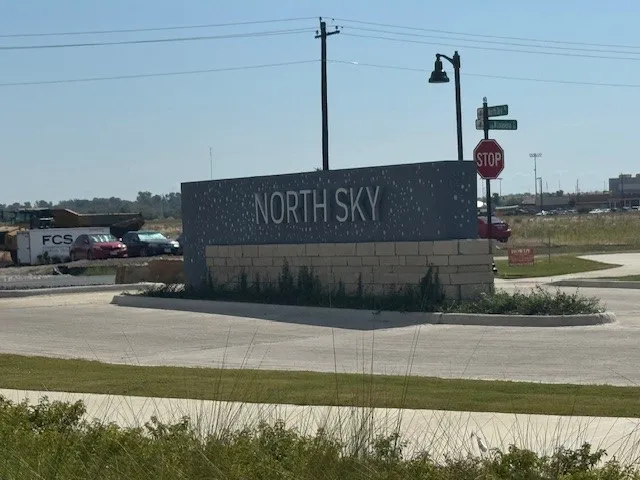 109 North Sky Drive Celina, TX 75009