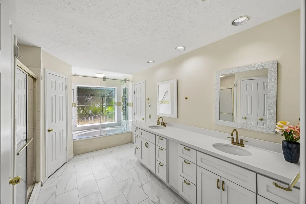 3926 Felicia Drive Sugar Land, TX 77479
