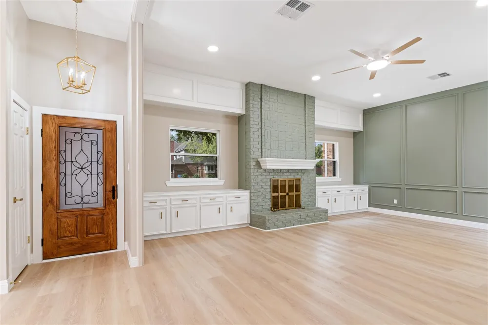 210 Mill Trail Drive Sugar Land, TX 77498