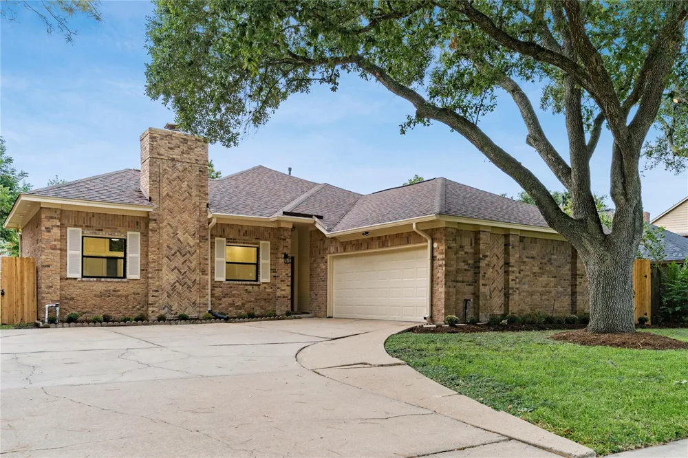 210 Mill Trail Drive Sugar Land, TX 77498