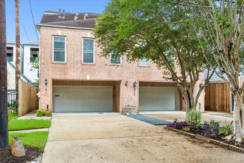 911 Birdsall Street Houston, TX 77007