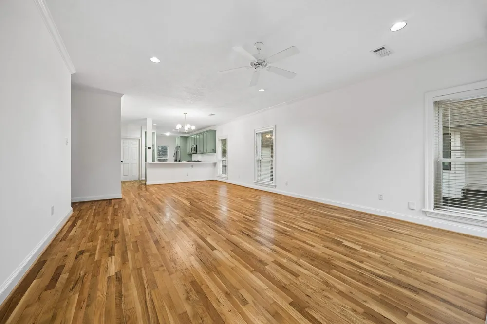 911 Birdsall Street Houston, TX 77007