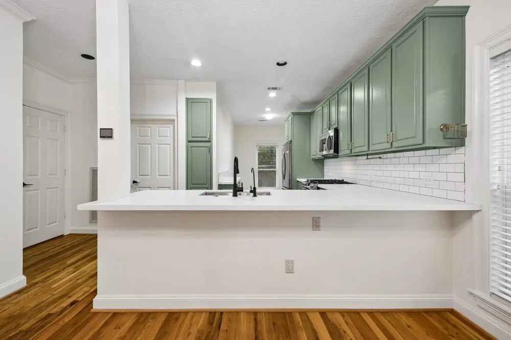 911 Birdsall Street Houston, TX 77007
