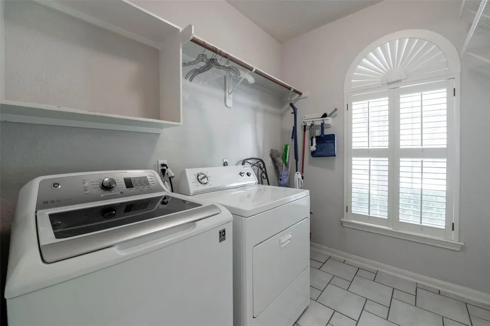 1303 Red Oak Court Sugar Land, TX 77479