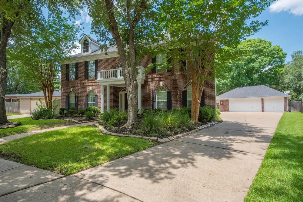 1303 Red Oak Court Sugar Land, TX 77479