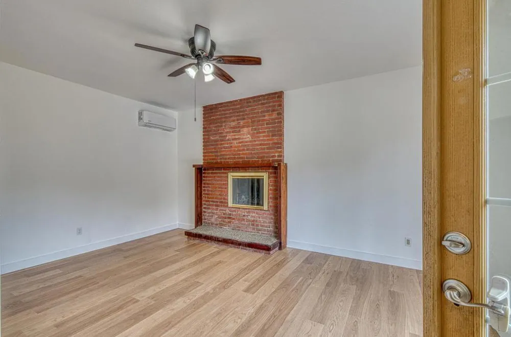 1321 Hoffman Avenue Monterey, CA 93940
