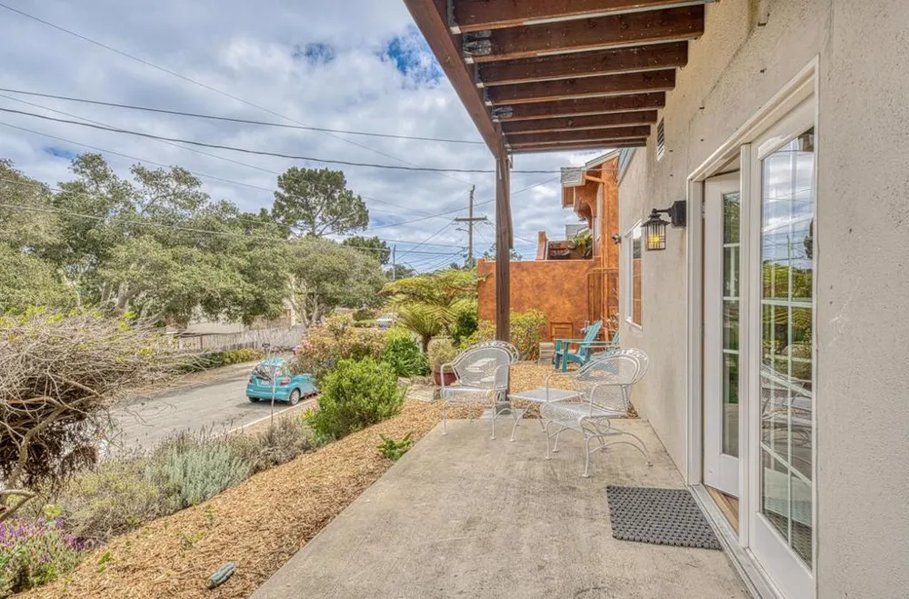 1321 Hoffman Avenue Monterey, CA 93940