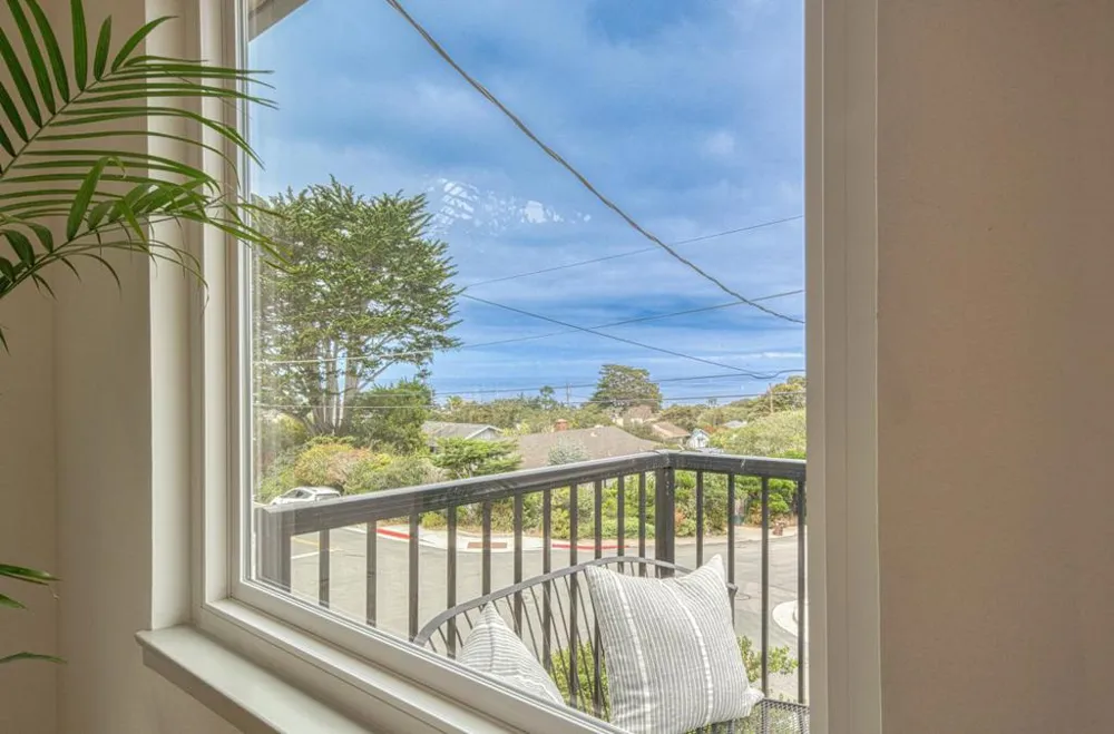 1321 Hoffman Avenue Monterey, CA 93940