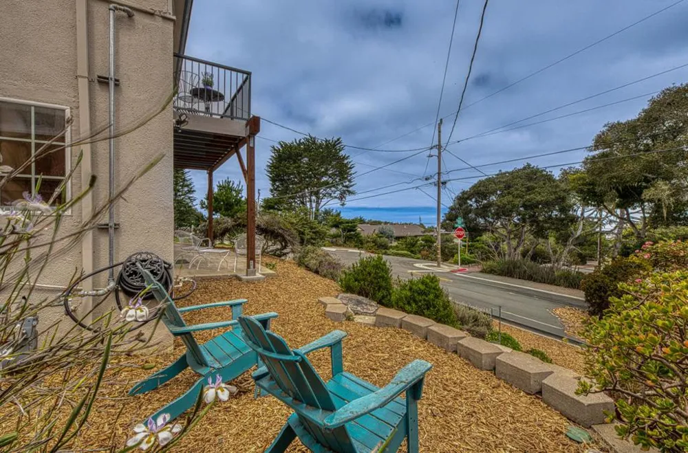 1321 Hoffman Avenue Monterey, CA 93940
